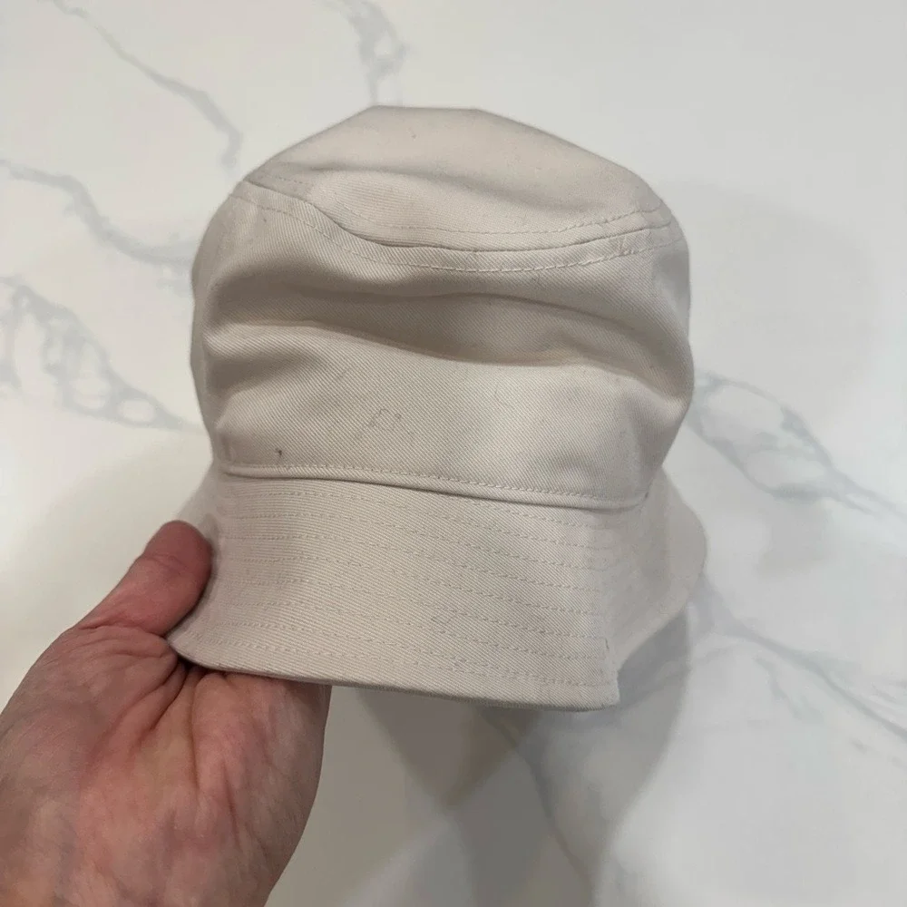 Nike Unisex Swoosh Apex Bucket in Stone Size Small NEW
